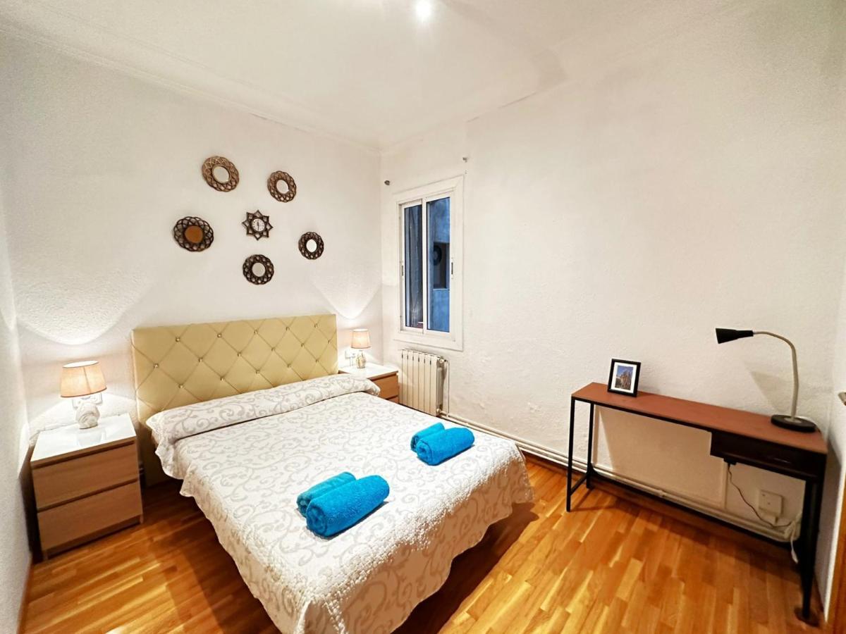 Habitaciones Acogedoras บาร์เซโลนา ภายนอก รูปภาพ